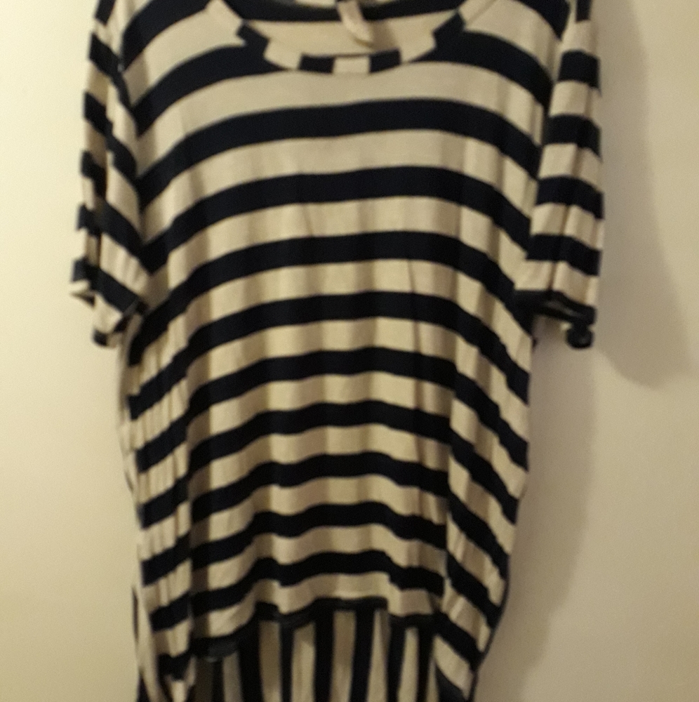 Plus High-low Striped T-shirt.